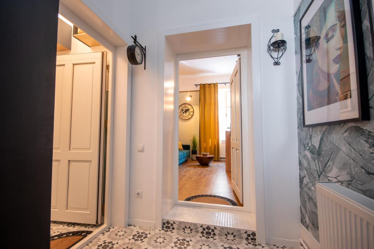 Zur Linde Apartamento Sibiu Exterior foto