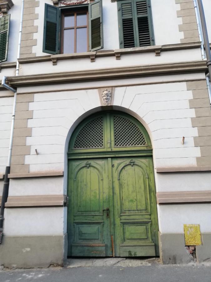 Zur Linde Apartamento Sibiu Exterior foto