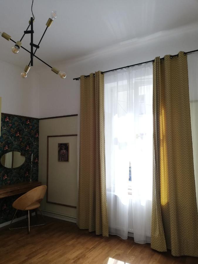Zur Linde Apartamento Sibiu Quarto foto