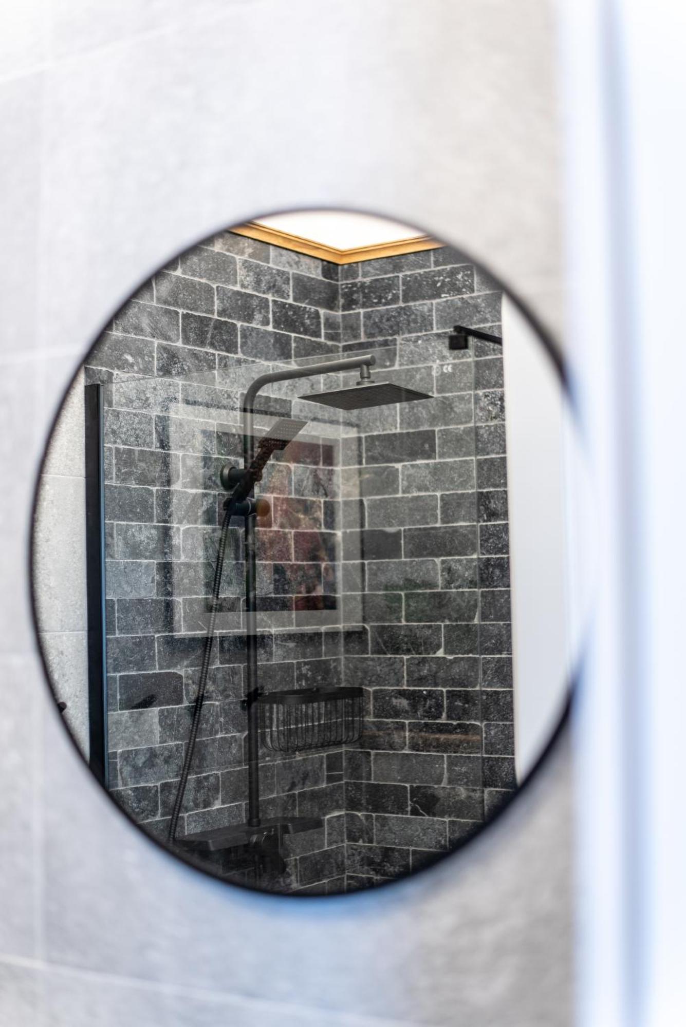 Zur Linde Apartamento Sibiu Quarto foto
